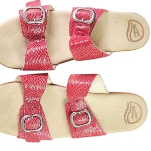 Dansko Red Clog‎ Sandals